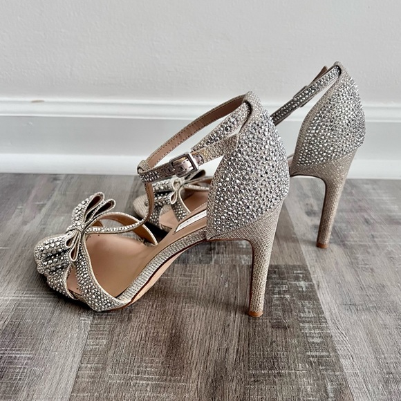 I.N.C. Glittery Bow T-Strap Heels Size 7.5 Holiday Party Wedding - Picture 5 of 10